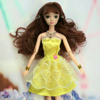 Váy búp bê thay đổi