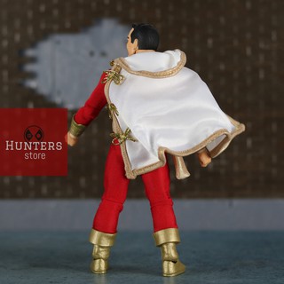 Mô hình Shazam Mezco DC