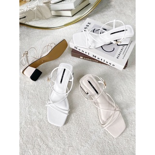 Sandal dây mảnh