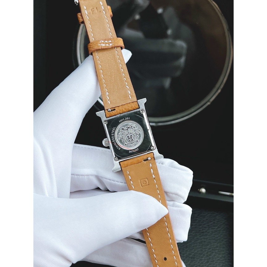 Đồng hồ nữ Hermes 22x22mm máy Swissquartz, mặt khảm trai trắng, khung thép không gỉ, dây da cao cấp