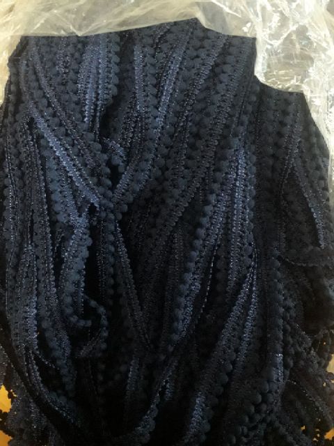 10m ren viền pom pom loại 1