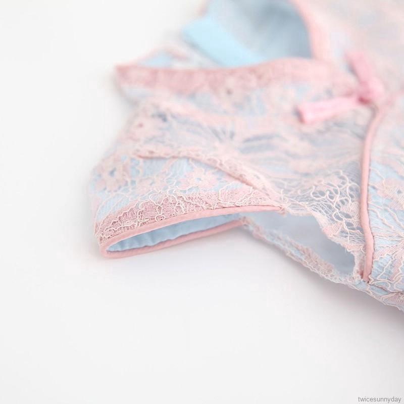 Đầm sát nách hoạ tiết hoa thêu cho bé