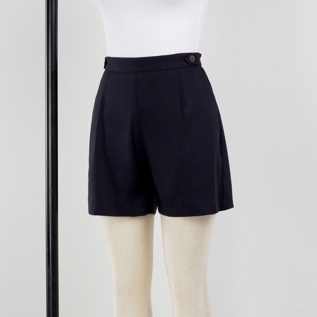 QUẦN SHORT NỮ LINEN CẠP CÀI CÚC