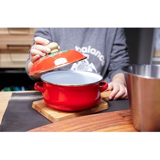 Nồi cà chua tráng men kiểu nhật