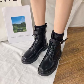 [SẴN 38] Giày ulzzang cao cổ phối khuy (ảnh thật ở cuối)