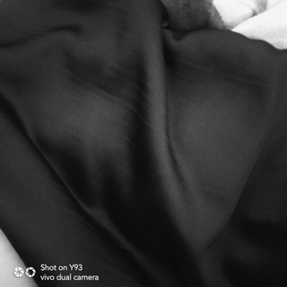 Vải phi bóng đen