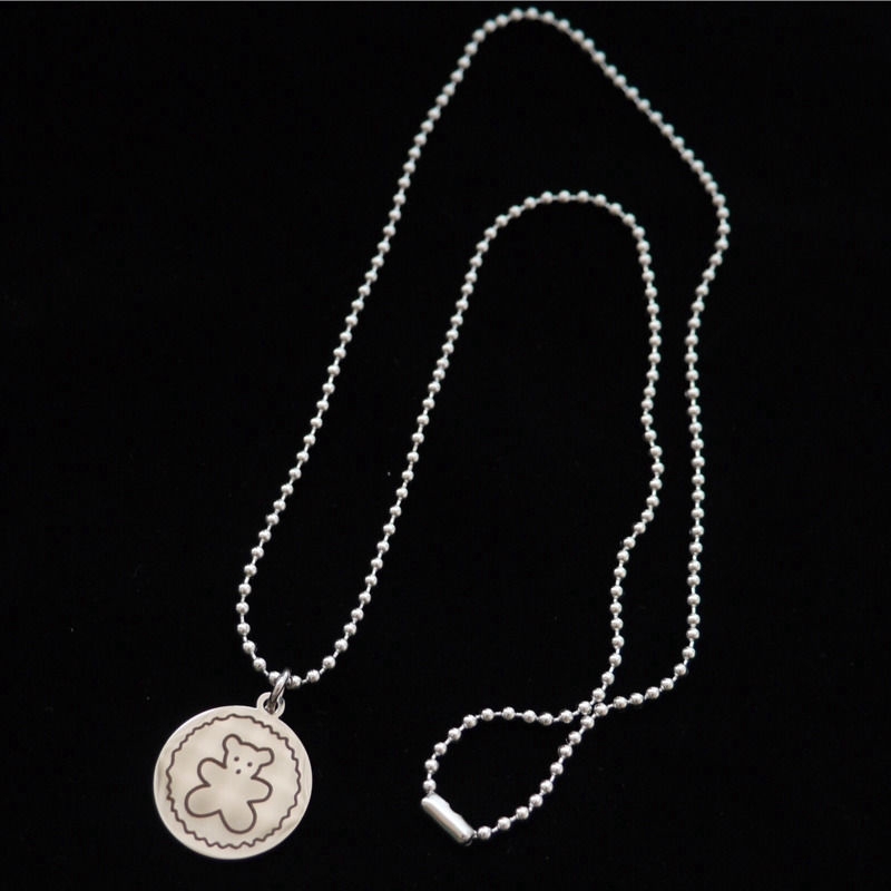 Dây chuyền mặt tròn khắc hình gấu phong cách retro đơn giản đáng yêu