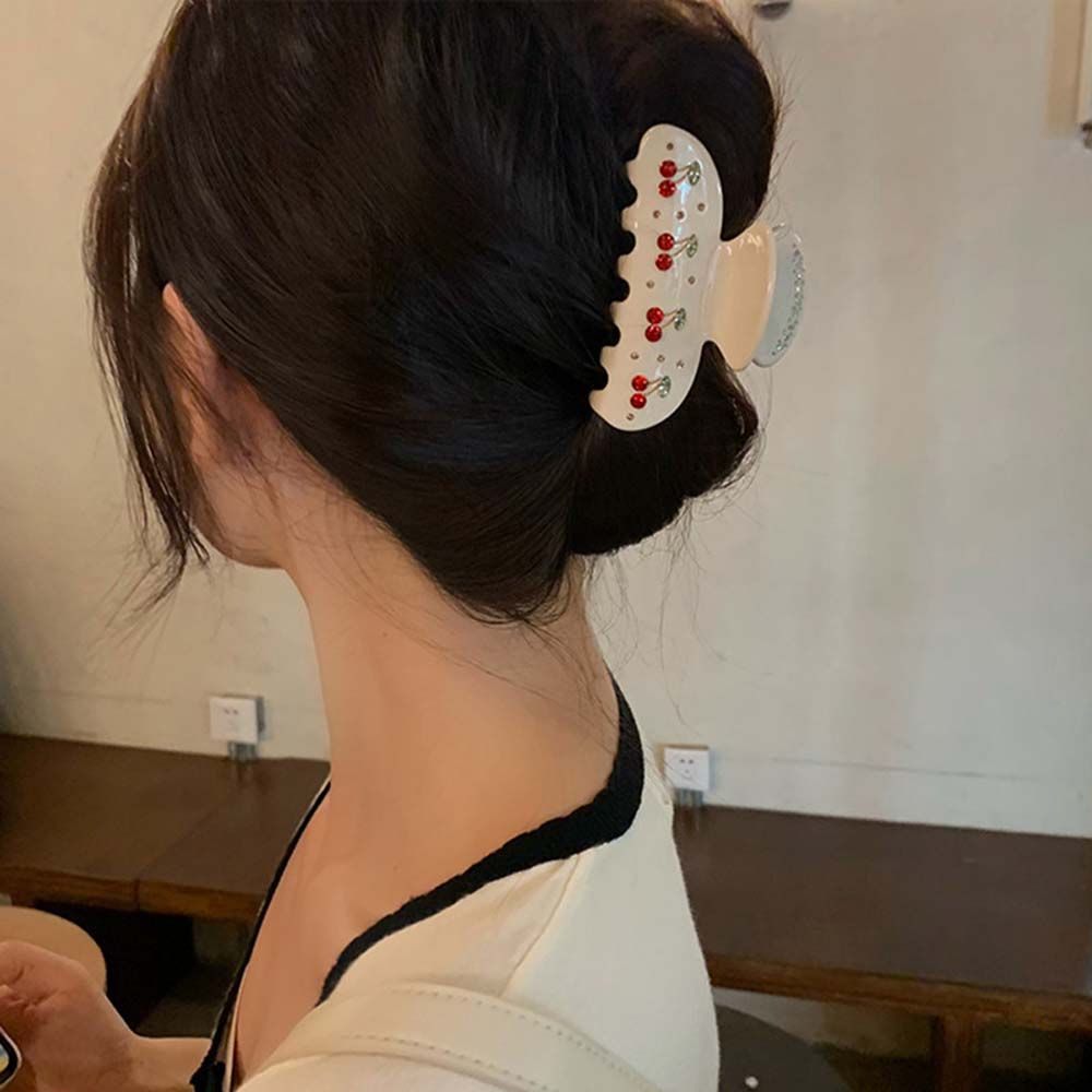 Kẹp tóc càng cua màu trắng hình trái cherry phong cách Hàn Quốc xinh xắn dành cho nữ