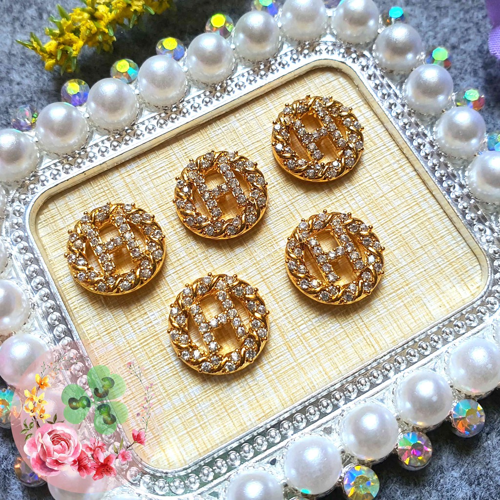 Mã SR014 . Charm kim loại dòng cao cấp đính đá trang trí móng siêu xinh.