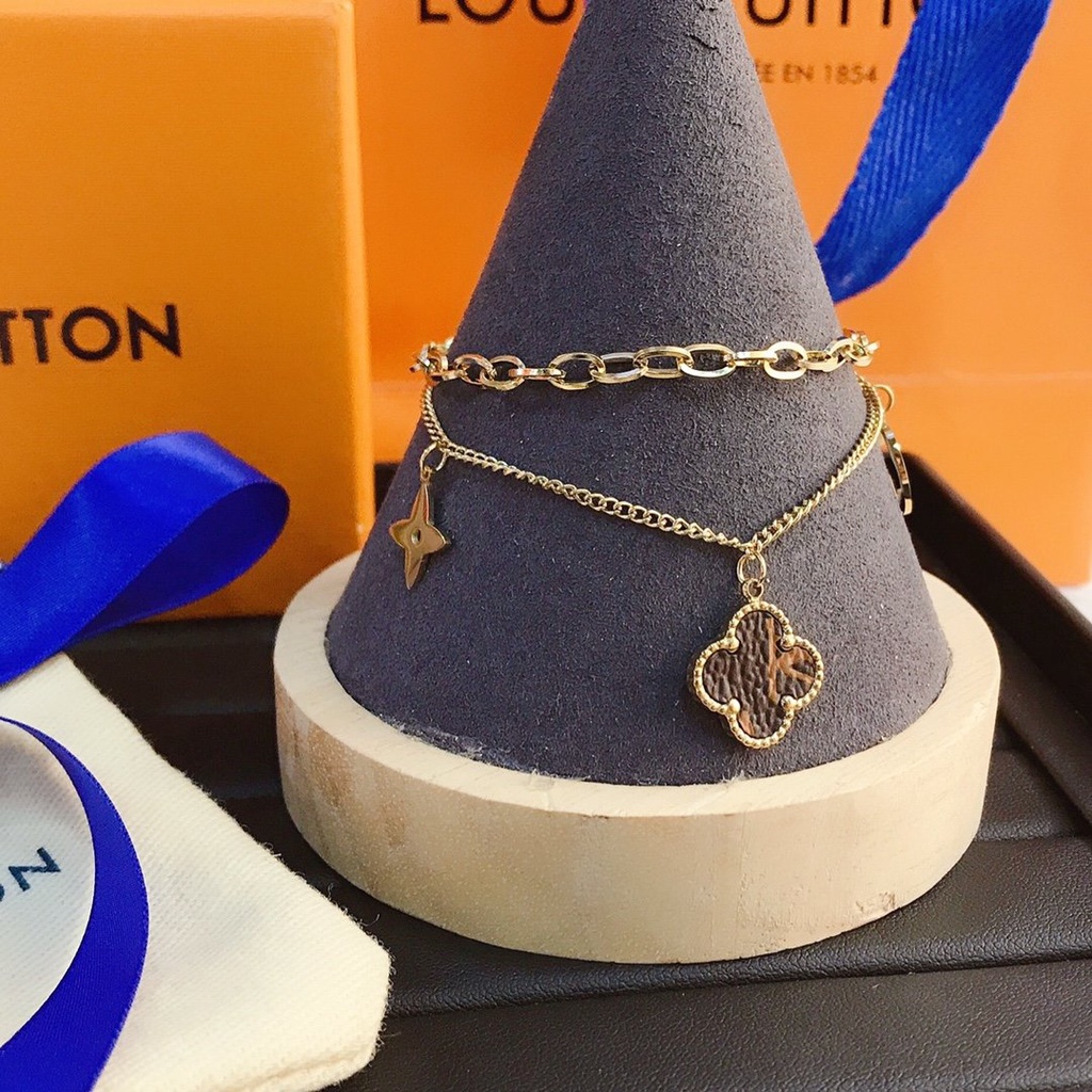 LOUIS VUITTON Vòng Tay LV Bằng Thép Titan Họa Tiết Chữ LV Phong Cách Hàn Quốc Thời Trang Cho Cặp Đôi