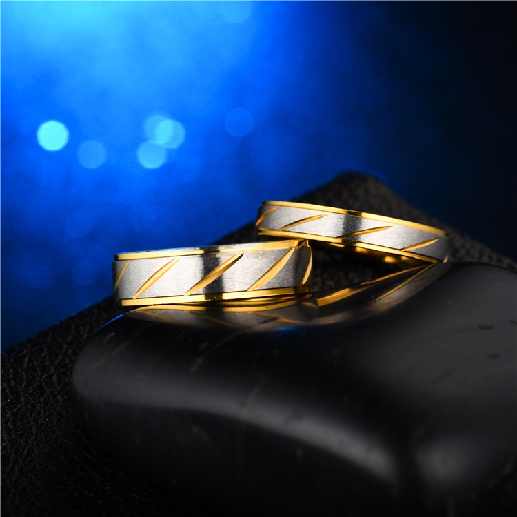 Nhẫn cưới bằng thép titan mạ vàng thời trang cho nam và nữ NoBrandUnisexTitanium ...