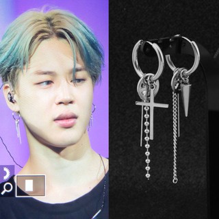 Hoa tai dáng dài phối tua rua phong cách Jimin BTS