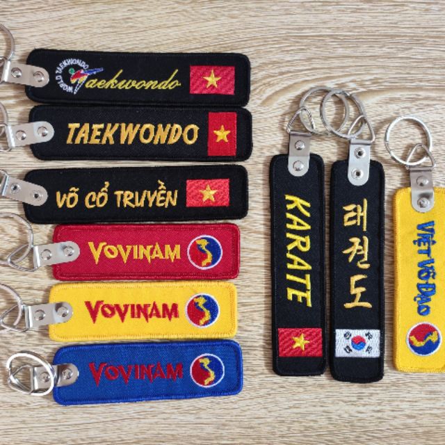 Móc khoá Taekwondo + Karate thêu 2 mặt