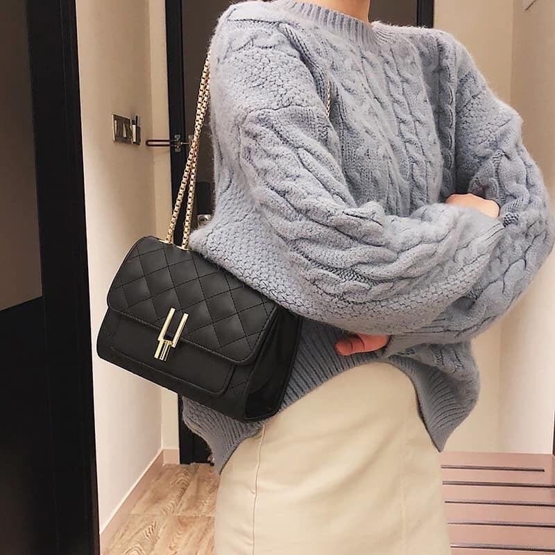 Quý cô phong cách hàn quốc, thời trang sành điệu, túi vải cao cấp messenger