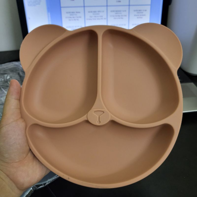 Khay silicon Gấu 3 ngăn có đế hút chân không