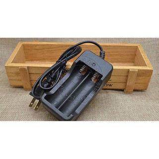 Sạc pin đôi cho pin 18650