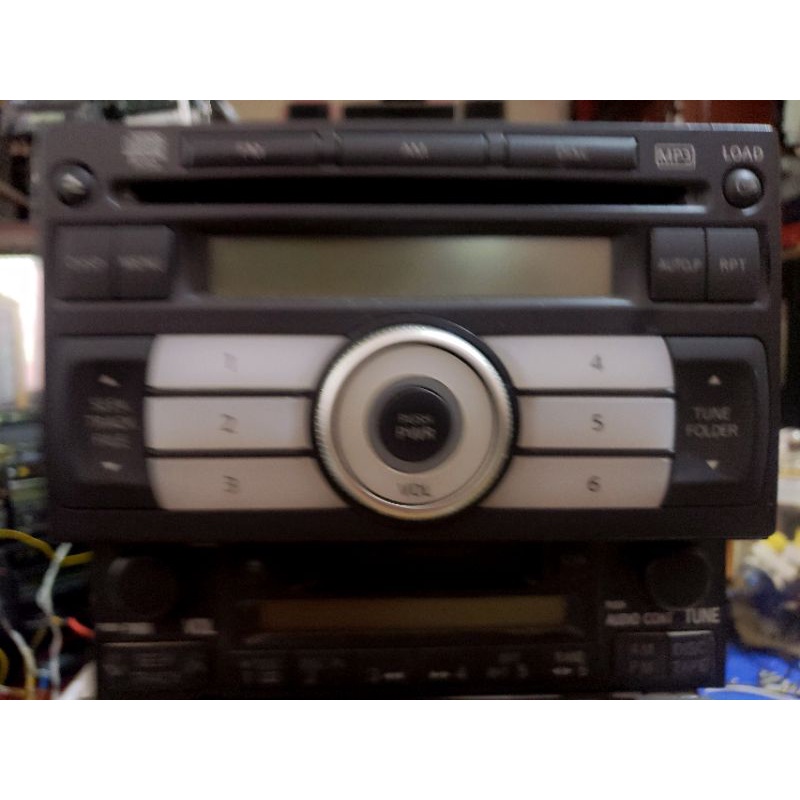 Đầu Radio & Cd  cho ô tô :Nisssan tilda, nisan livana.