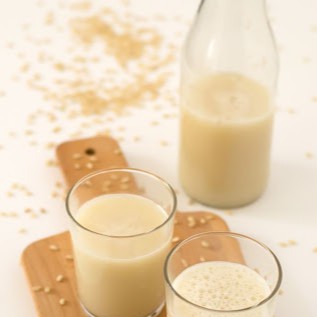 Nước Gạo Rang Hàn Quốc RICE MORNING WOONGJIN (1.5l)