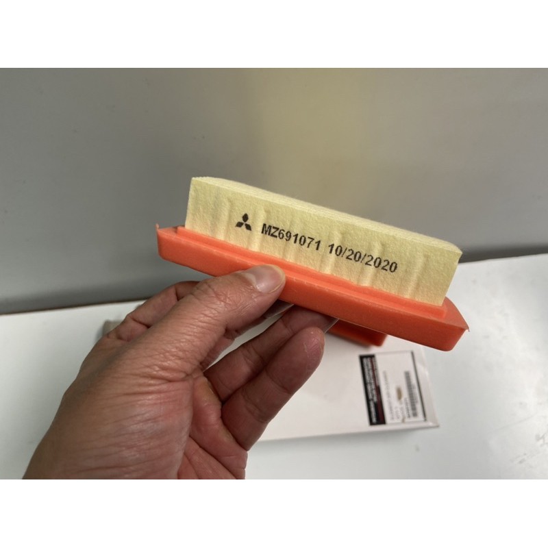 Lọc gió động cơ xe Mitsubishi Attrage, Mirage Hàng xịn chính hãng