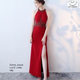 Đầm dạ hội cổ yếm xẻ đùi