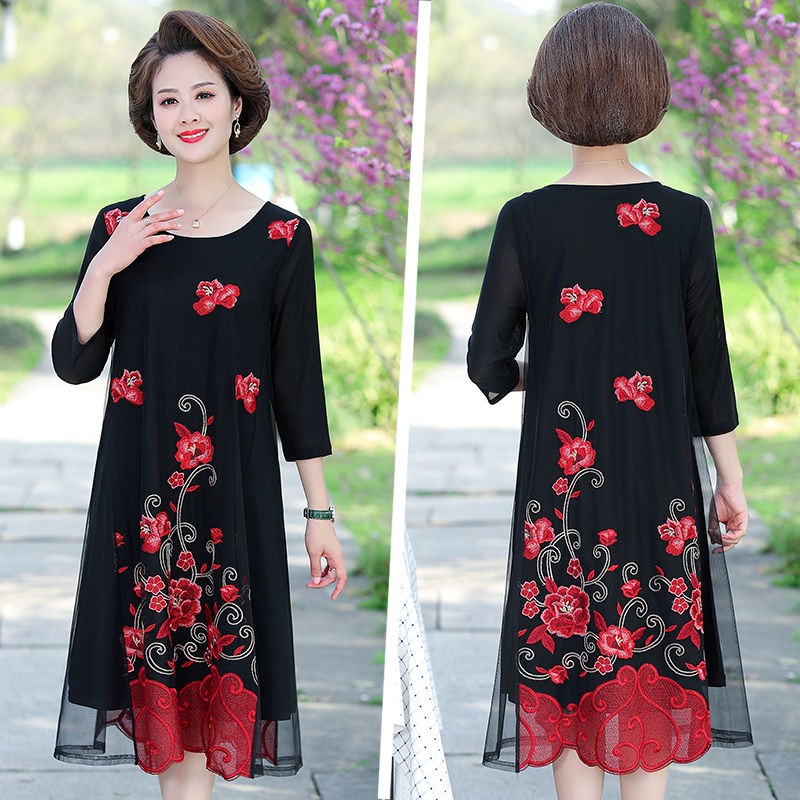 Đầm Chiffon Dáng Dài Form Rộng Thêu Họa Tiết Cho Phụ Nữ Trung Niên 50 Tuổi