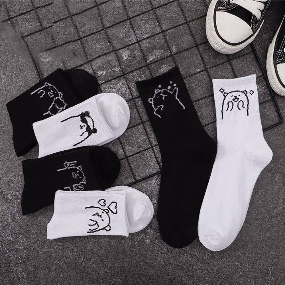 Vớ cotton cổ vừa thoáng khí in hình gấu màu trắng đen phong cách cho nữ