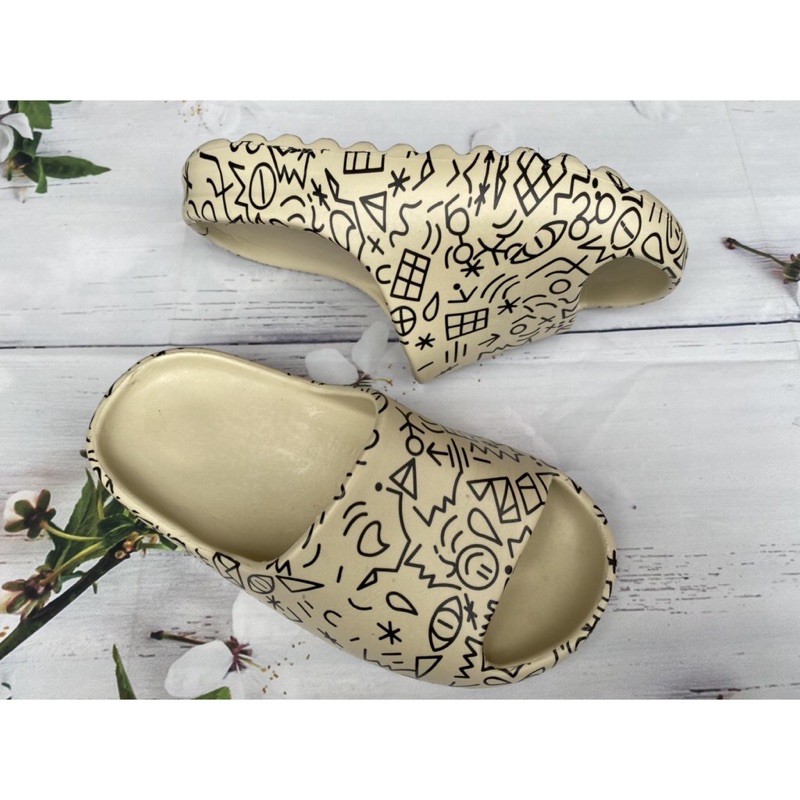 Dép bánh mì quai ngang GRAFFITI siêu bền