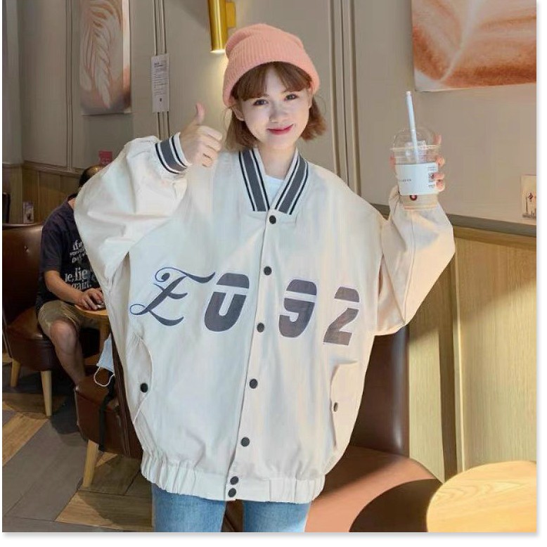 ÁO KHOÁC DÙ BOMBER NỮ NÚT CÀI PHỐI HỌA TIẾT CHỮ HAI MẶT PHONG CÁCH TRẺ TRUNG THỜI TRANG MỚI | BigBuy360 - bigbuy360.vn