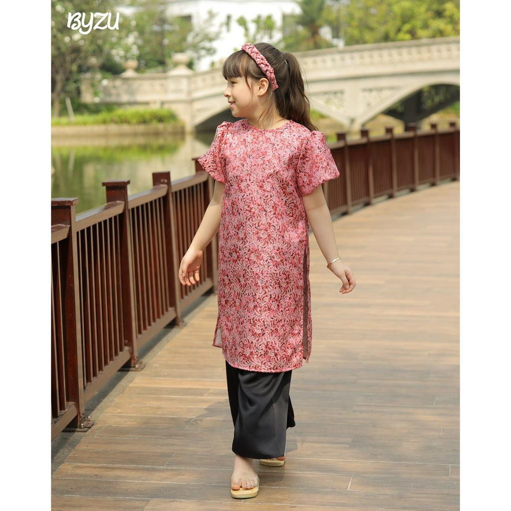 Áo Dài Bé Gái BYZU Thiết Kế Cách Tân Cổ Tròn Tay Bồng, Chất Vải Gấm Cao Cấp ADT2206