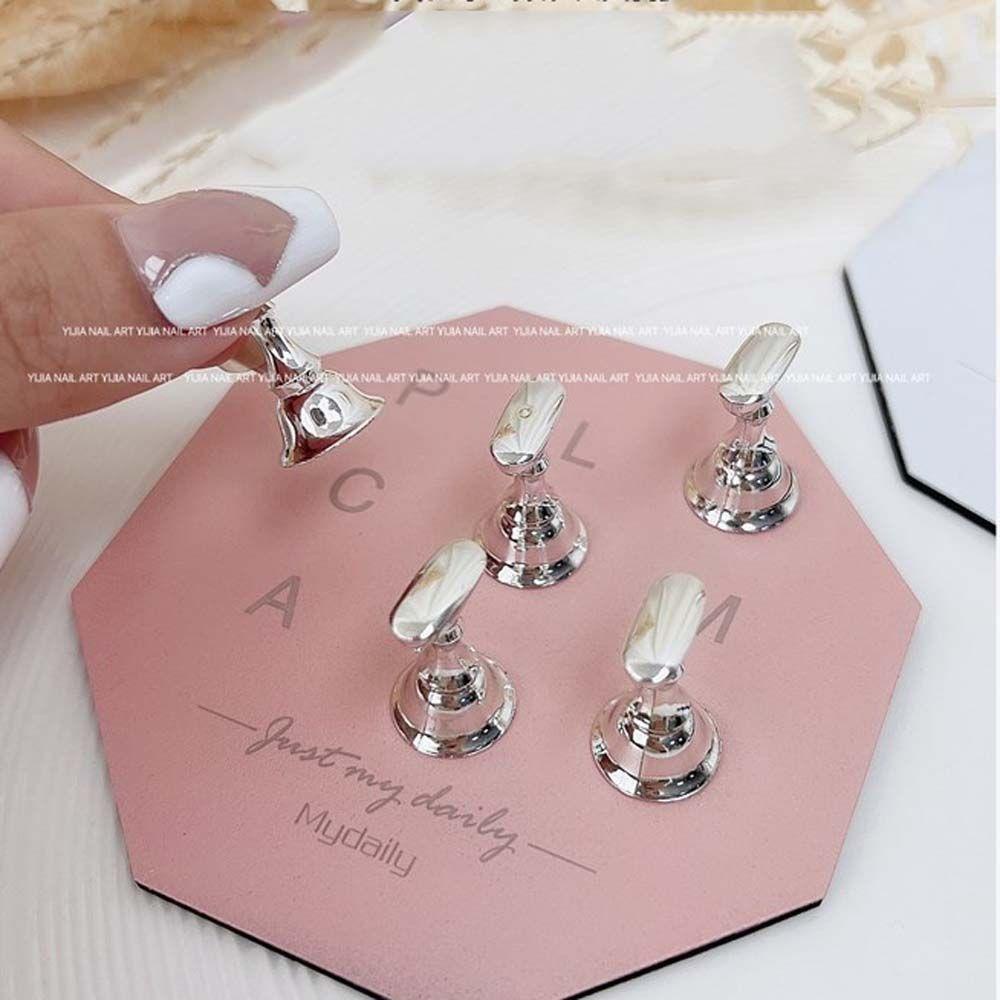 Đế Trưng Bày Móng Tay Giả Hình Tròn / Vuông Chuyên Dụng
