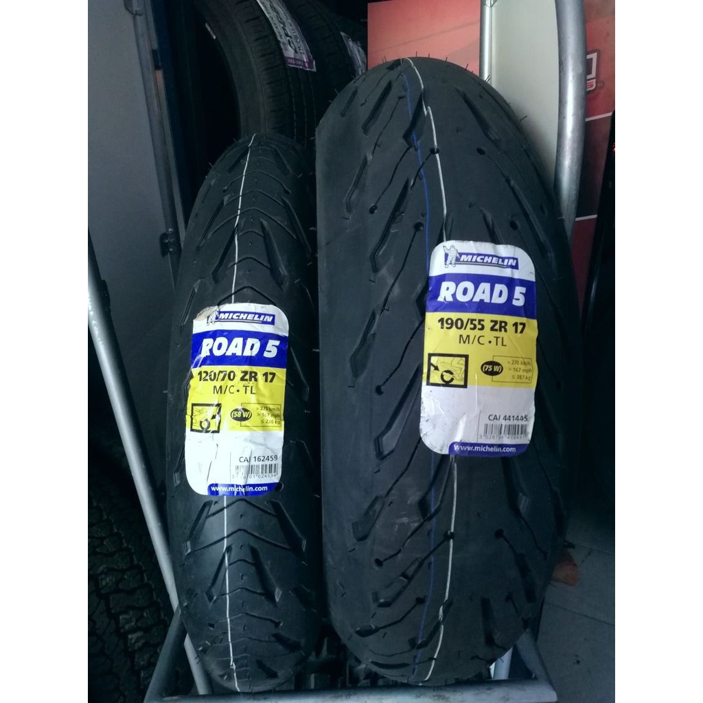 Vỏ lốp xe Michelin Road 5 cho PKL 120/70ZR17 và 190/55ZR17, vỏ ko ruột - giá 1 cái.