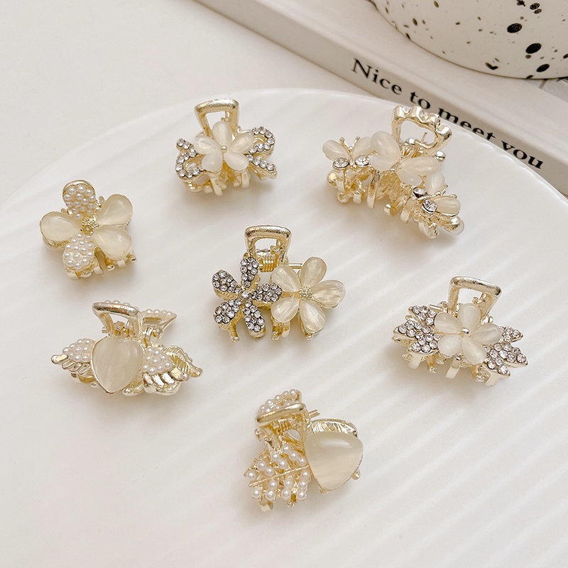 Kẹp Tóc Kim Loại Hình Nơ Đính Ngọc Trai Nhân Tạo Xinh Xắn