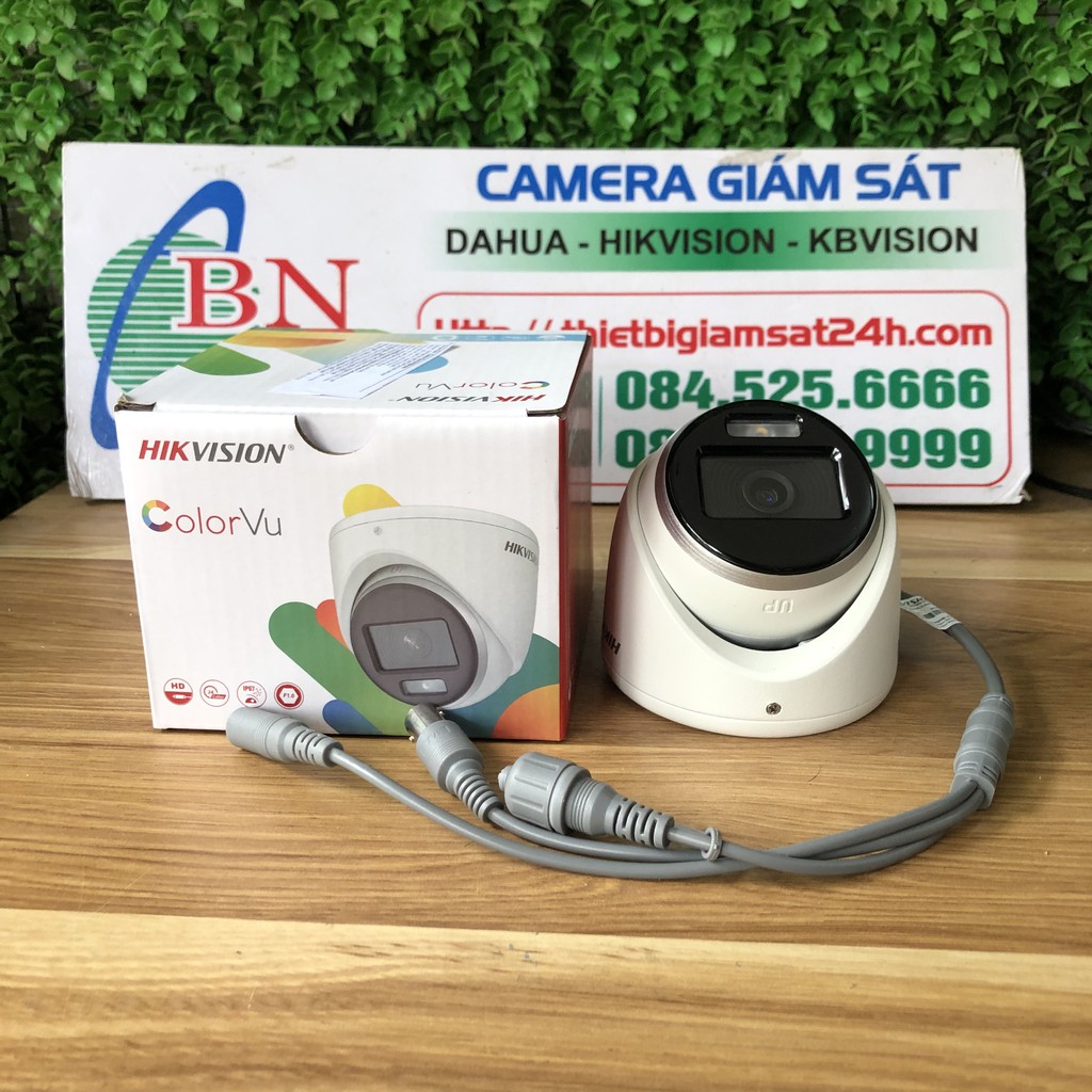 Camera Hikvision có màu ban đêm DS-2CE70DF0T-MF 2.0 Megapixel.