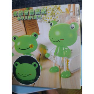 Đèn ngủ cảm ứng hình ếch xanh đẹp lung linh