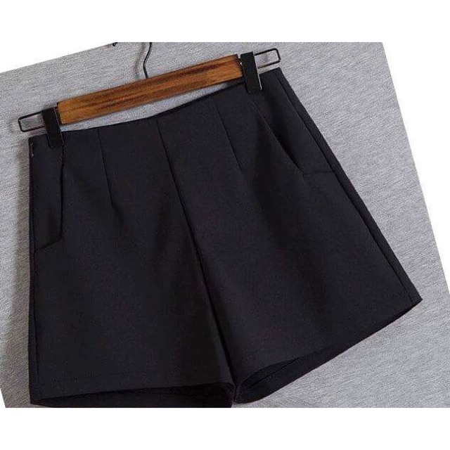 Quần Short Nữ Cá Tính