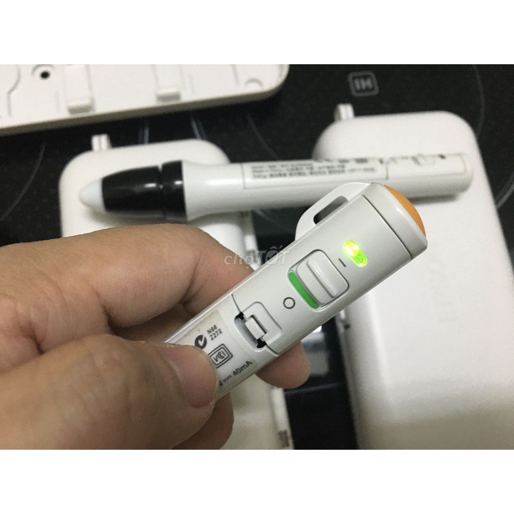 Bút điện tử Easy interactive Pen cho máy chiếu gần