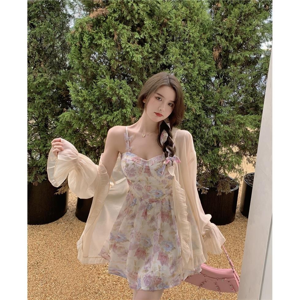 Small, fresh, super-immortal, sweet and beautiful flower suspender dress women's summer 2022 new short skirt waist skirt