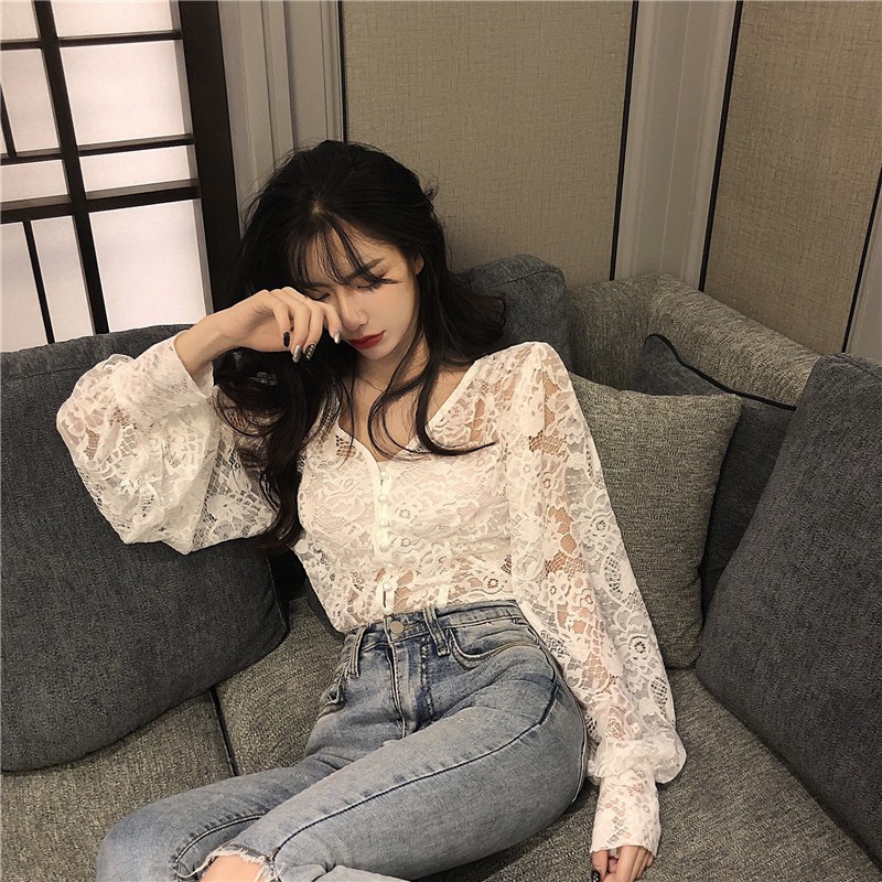Áo sơ mi ren cổ V tay phồng ren hoa Ulzzang ( Không kèm lót trong)