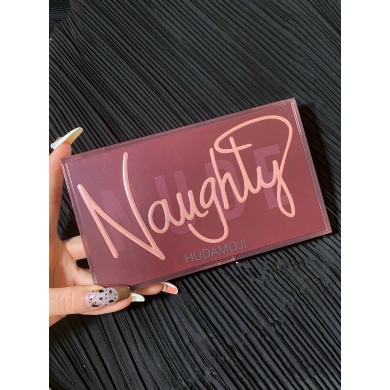 Bảng phấn màu mặt Naughty huda moji Nude