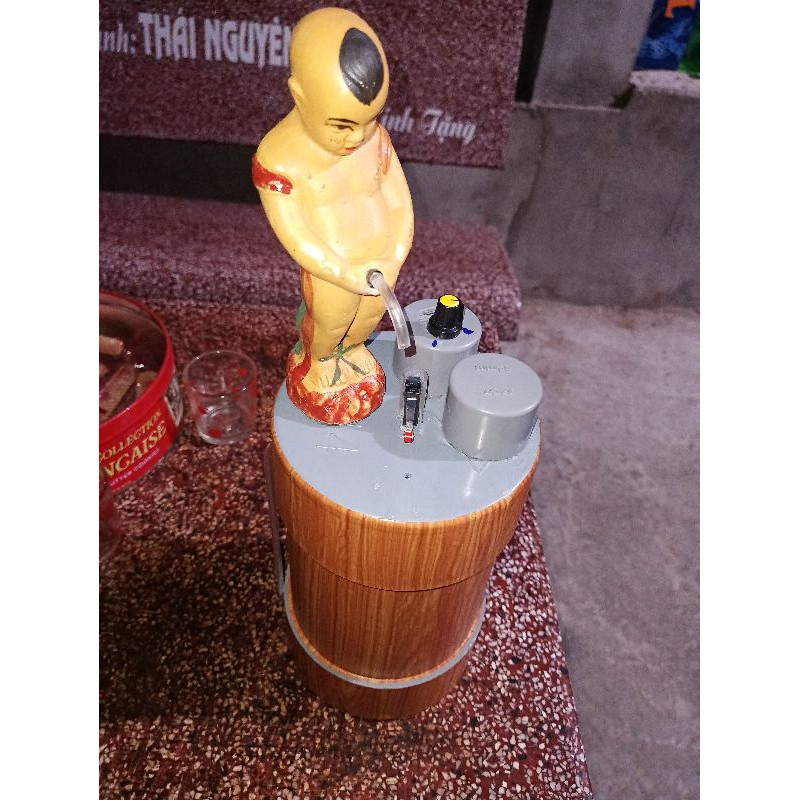 BÌNH RÓT RƯỢU. TỰ ĐỘNG ĐỒNG TỬ