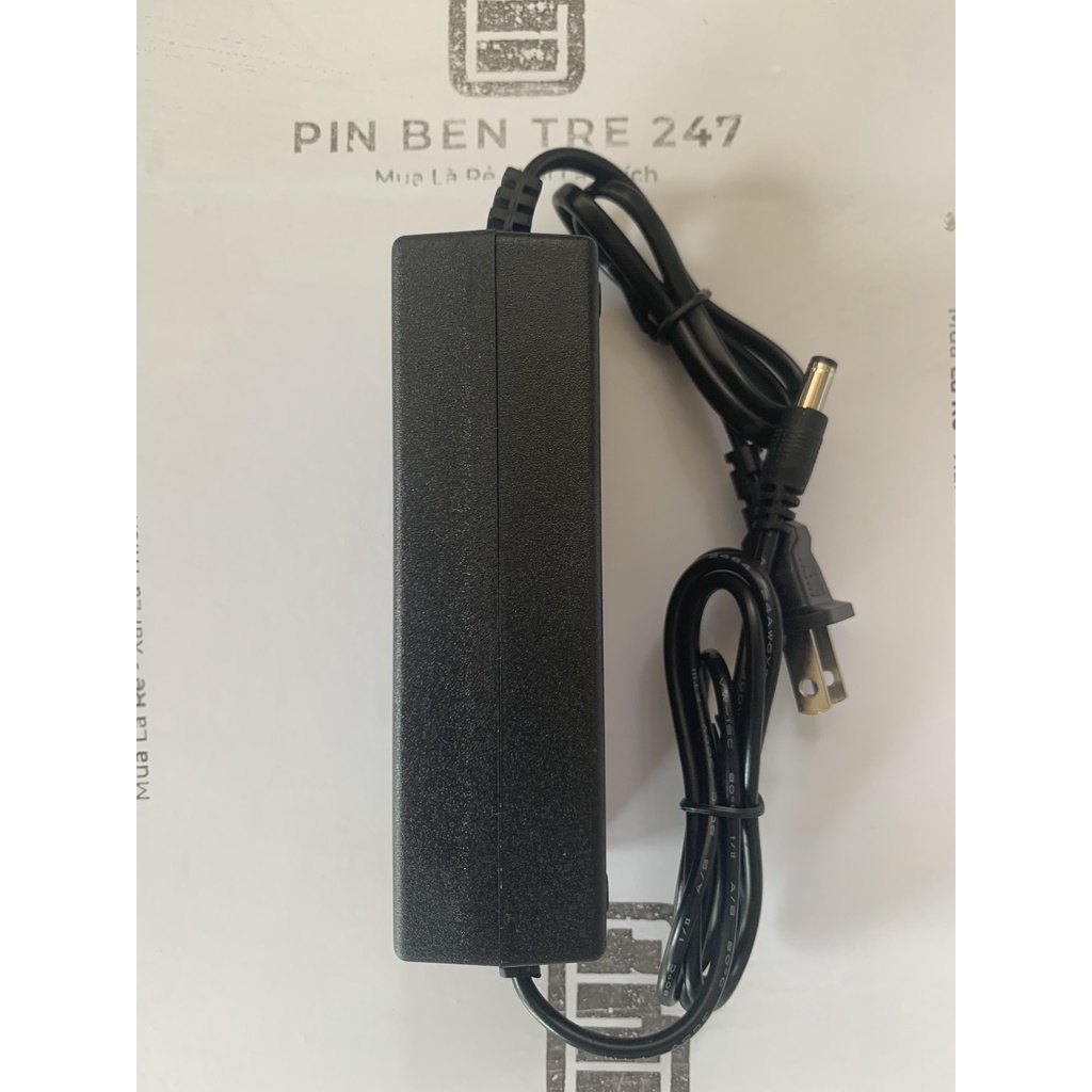 Nguồn Adapter 12V - 5A chân 5.5 * 2.5mm cho máy bơm,đèn Led...
