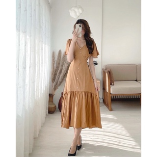 ĐẦM ĐUÔI CÁ CỔ V TAY BÈO