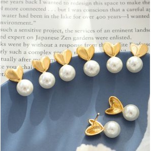 Bông Tai Trái Tim Ngọc Trai Nhân Tạo Titan Ko Đen TT 4418