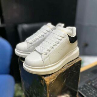 Giày sneakers Mcq