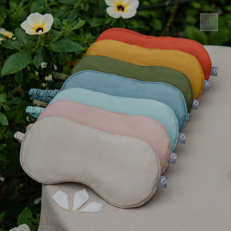 Bịt mắt ngủ 100% tơ tằm - dịu nhẹ với da mắt nhạy cảm, giữ ẩm da vùng mắt trong khi ngủ