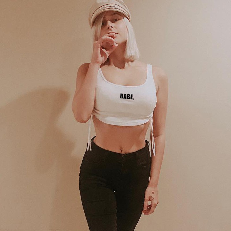 Áo thun croptop thiết kế kết chất liệu thun co giãn thoải mái | BigBuy360 - bigbuy360.vn