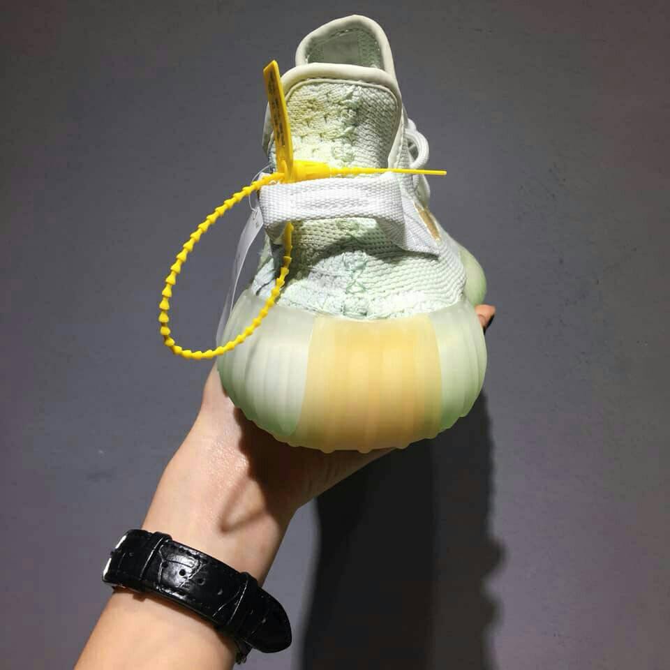 Unboxing The BEST YEEZYS of 2019 Hyperspace True
