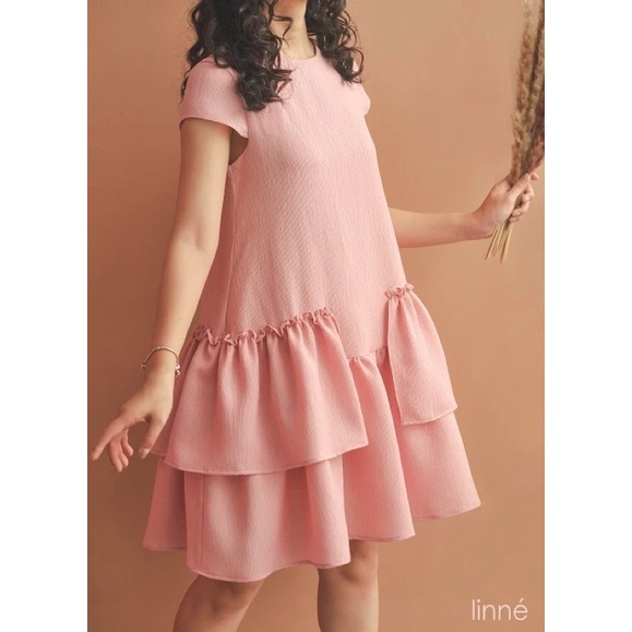 Váy tơ nhũ ép hai tầng đuôi cá màu hồng Linne Lamm