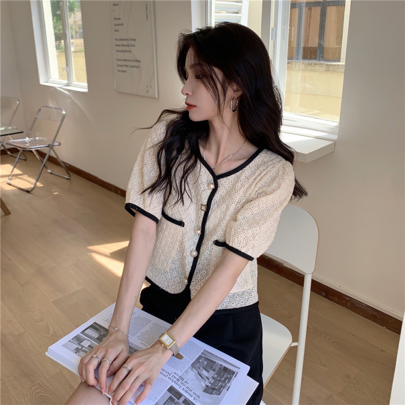 Áo Kiểu Tay Ngắn Khoét Lỗ Màu Sắc Tương Phản Dễ Phối Đồ Thời Trang Mùa Hè Dành Cho Nữ