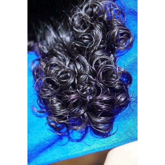 Kích xoăn tóc làm chơi cũng xoăn. Sử dụng cực kì đơn giản.Kích xoăn pha kết hợp cùng thuốc số 1